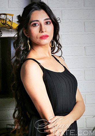 Gorgeous profiles only: shweta from Noida, beautiful member, India
